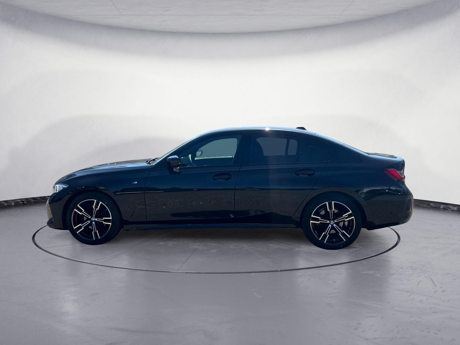 BMW 320i M Sportpaket Navi Tempom.aktiv Head Up 360°