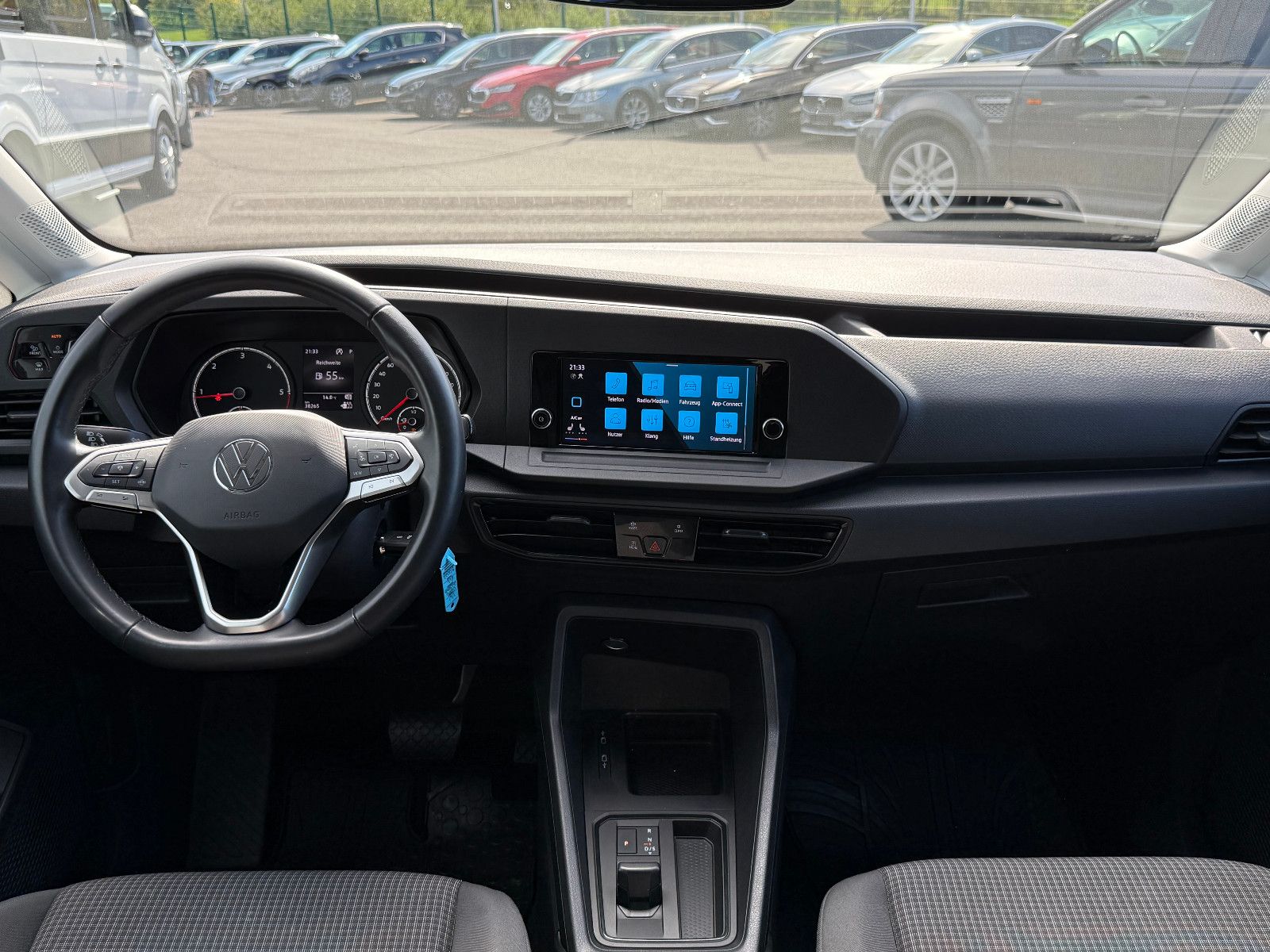 Fahrzeugabbildung Volkswagen Caddy California Maxi DSG ACC AHK LED Kam Sthz