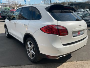 Porsche Cayenne - 7