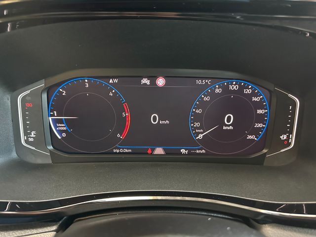 MYAUTOCENTER – Gebraucht- und Jahreswagen mit Werkstattservice in Pfaffenhofen Volkswagen T6.1 Transporter Kasten 4MOTION *1. Hand*AHK*LED