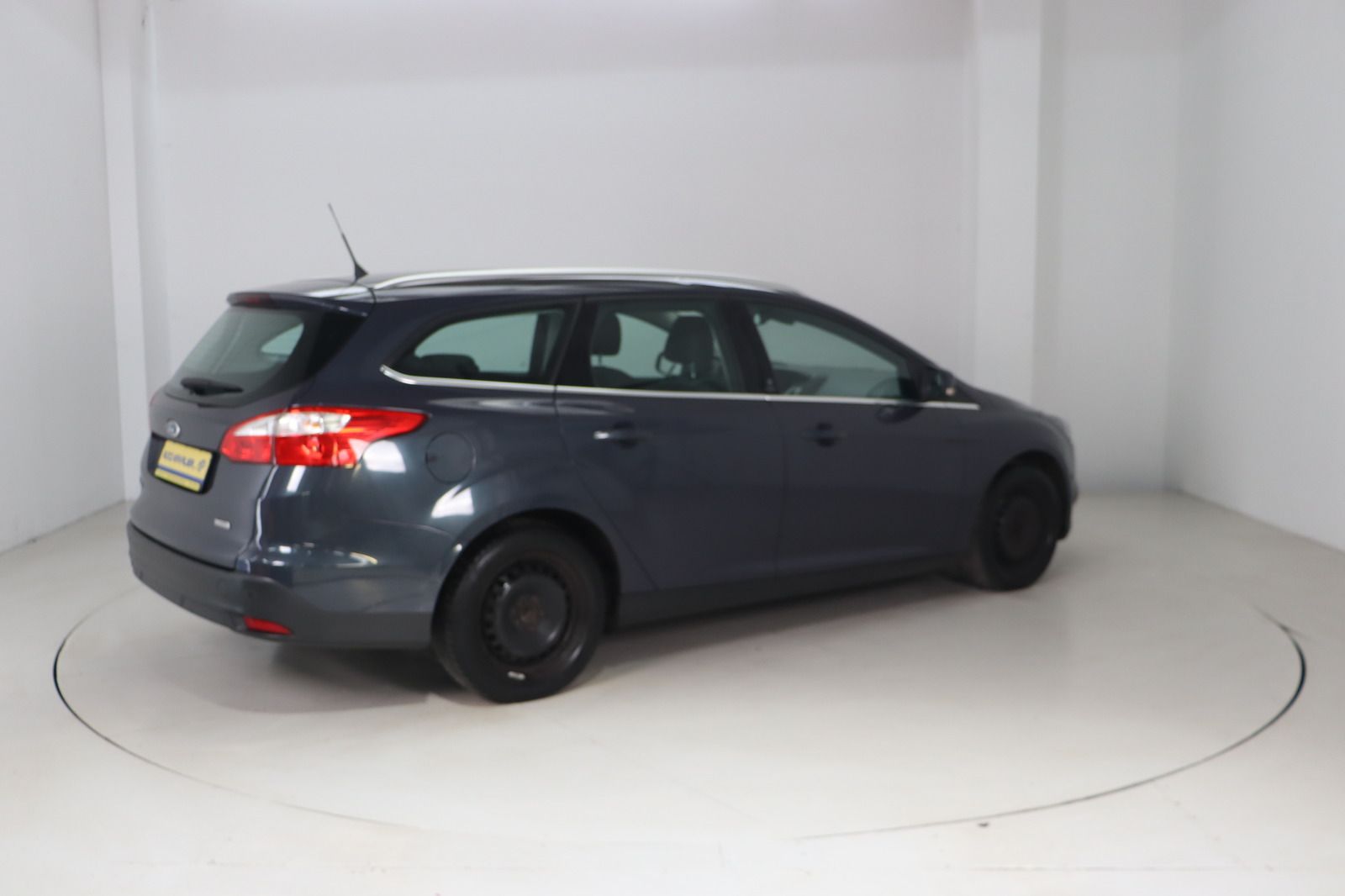 Fahrzeugabbildung Ford Focus 1.0 econetic Turnier Champions League