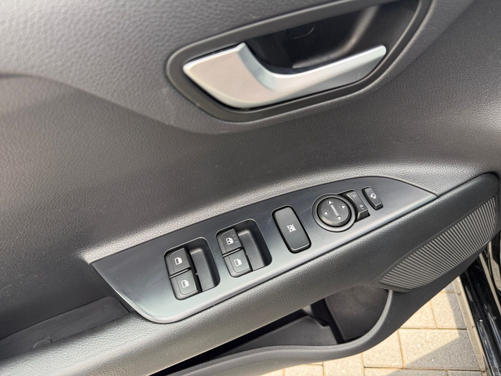 Fahrzeugabbildung Kia Rio 1,0 TGDI Silber ISG*RKF*DAB