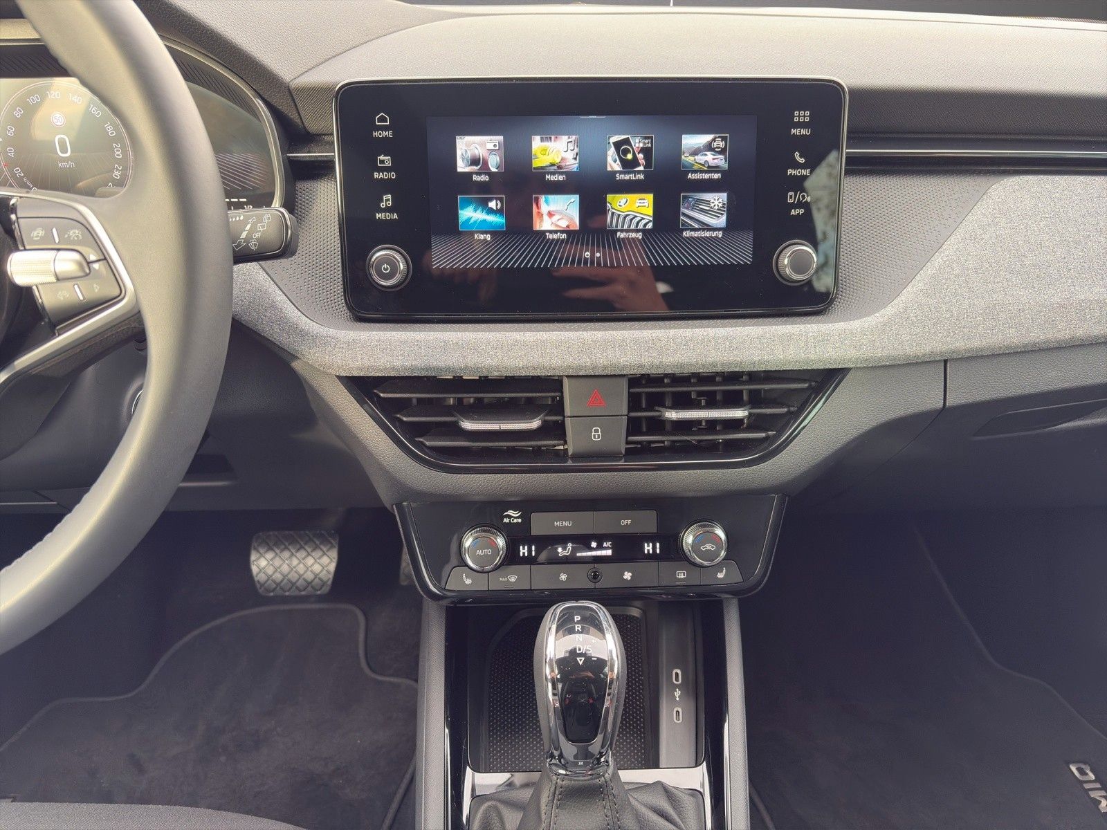 Fahrzeugabbildung SKODA Kamiq 1.0 TSI DSG LED/PDC/SHZ/LHZ/ACC