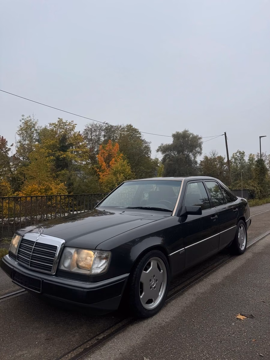 Mercedes-Benz 260
