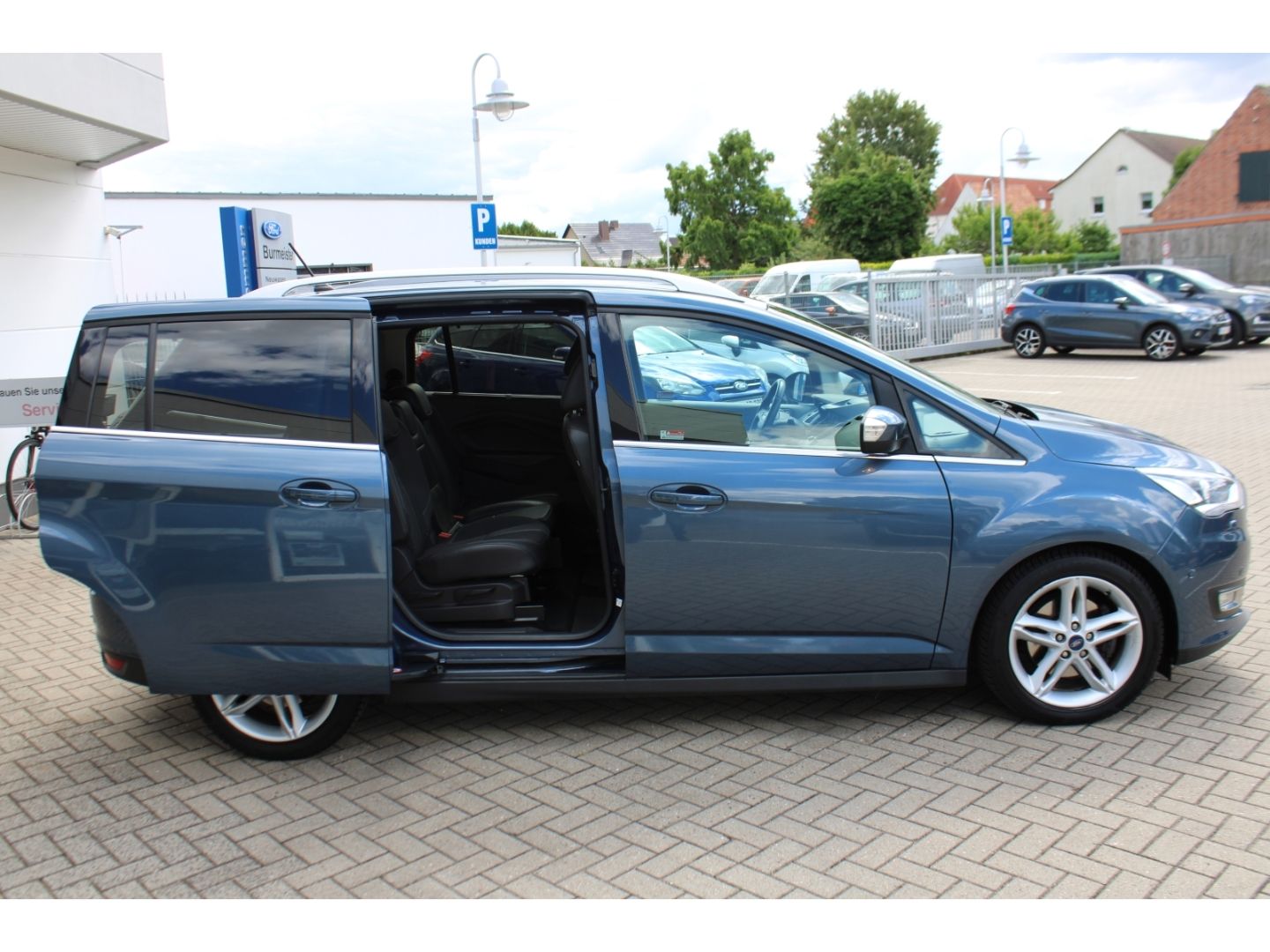 Fahrzeugabbildung Ford Grand C-Max Titanium 7-Sitze Xenon Navi RFK TWA