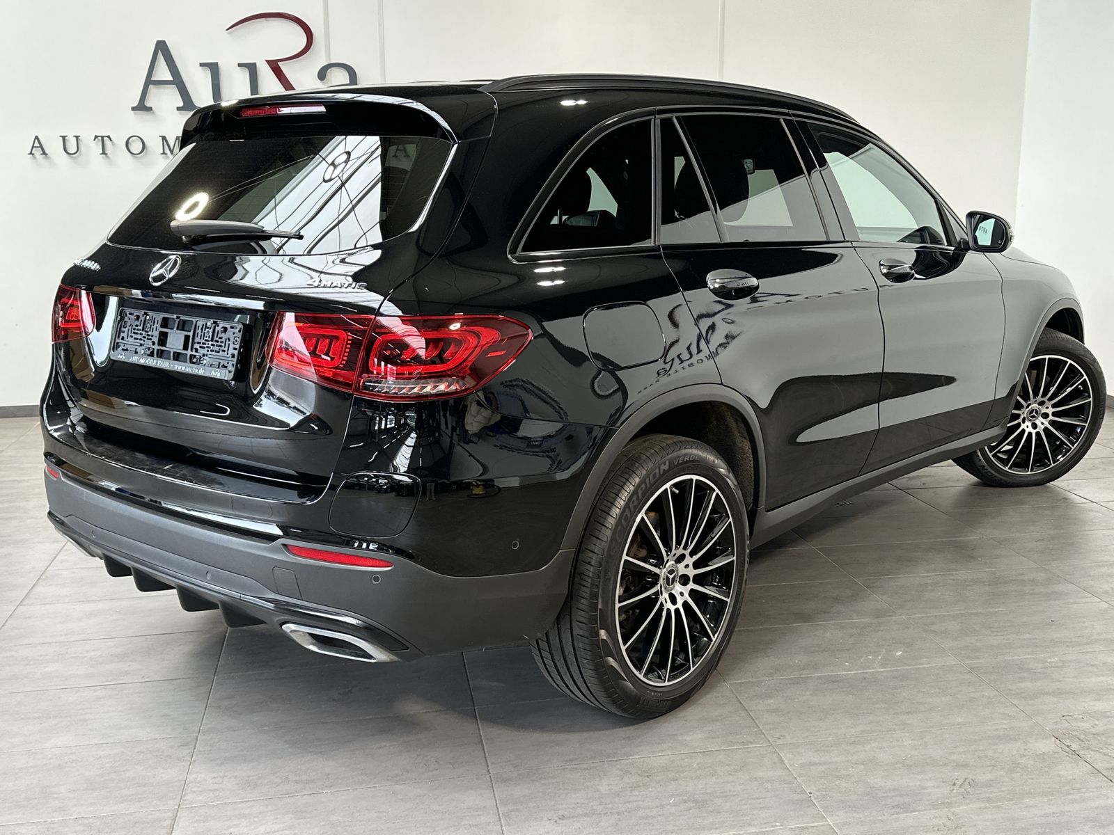 Fahrzeugabbildung Mercedes-Benz GLC 300de 4M AMG-Line NAV+LED+KAM+ACC+PANO+20ZO