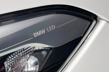 BMW 118i Aut 5-Türer M Sport DriveAssist ACC RFK 18"