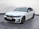 BMW 320i M Sport Navi Tempom.aktiv Glasdach HiFi - Benzin Gebrauchtwagen