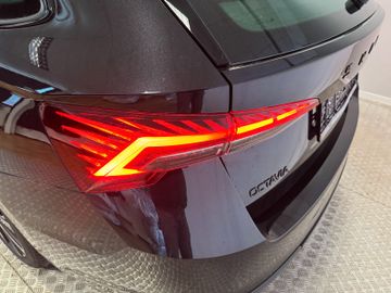 Fahrzeugverkauf 27 Skoda Octavia Combi 1.5 TSI Sportline Matrix AHK