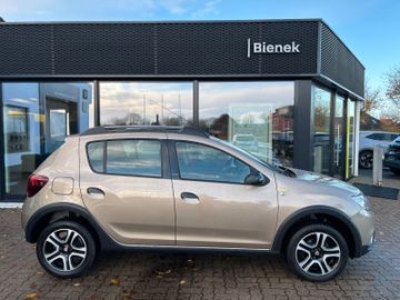 Dacia Sandero Stepway Celebration TCe 90