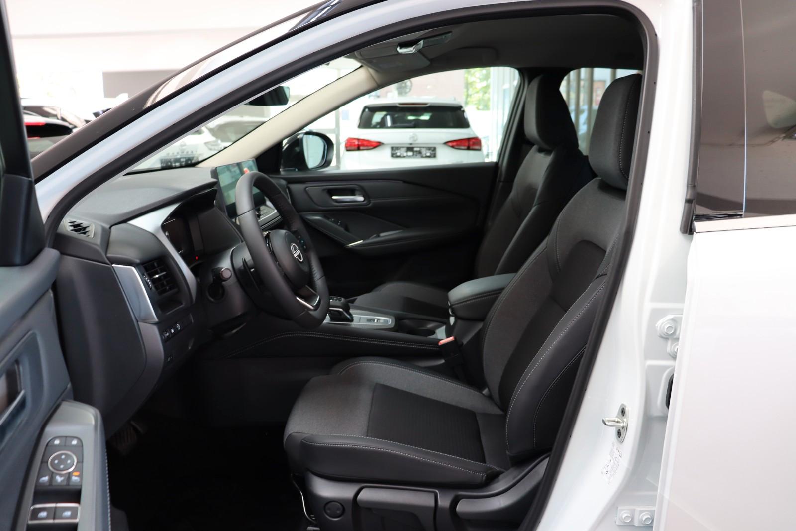 Nissan Qashqai 1.3 AT N-Connecta Navi,LED,TLeder SOFORT
