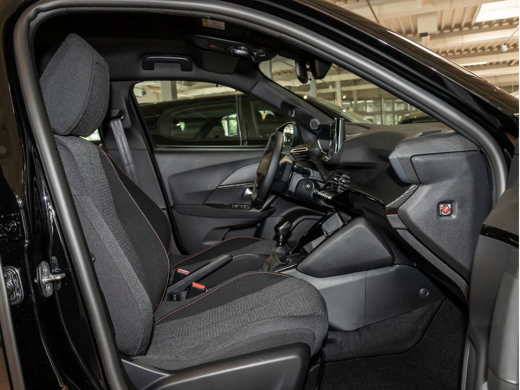 Peugeot 2008 - Bild 8