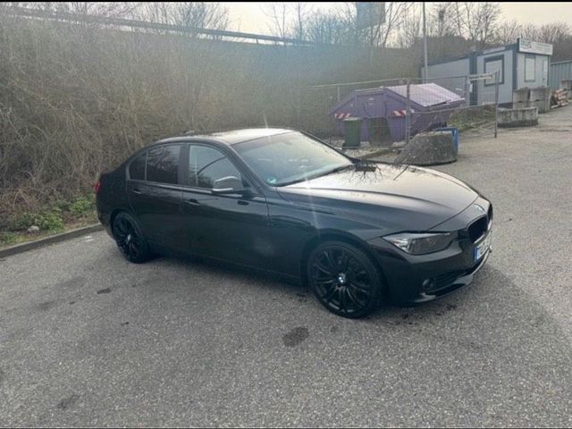 BMW F30 320D TÜV NEU