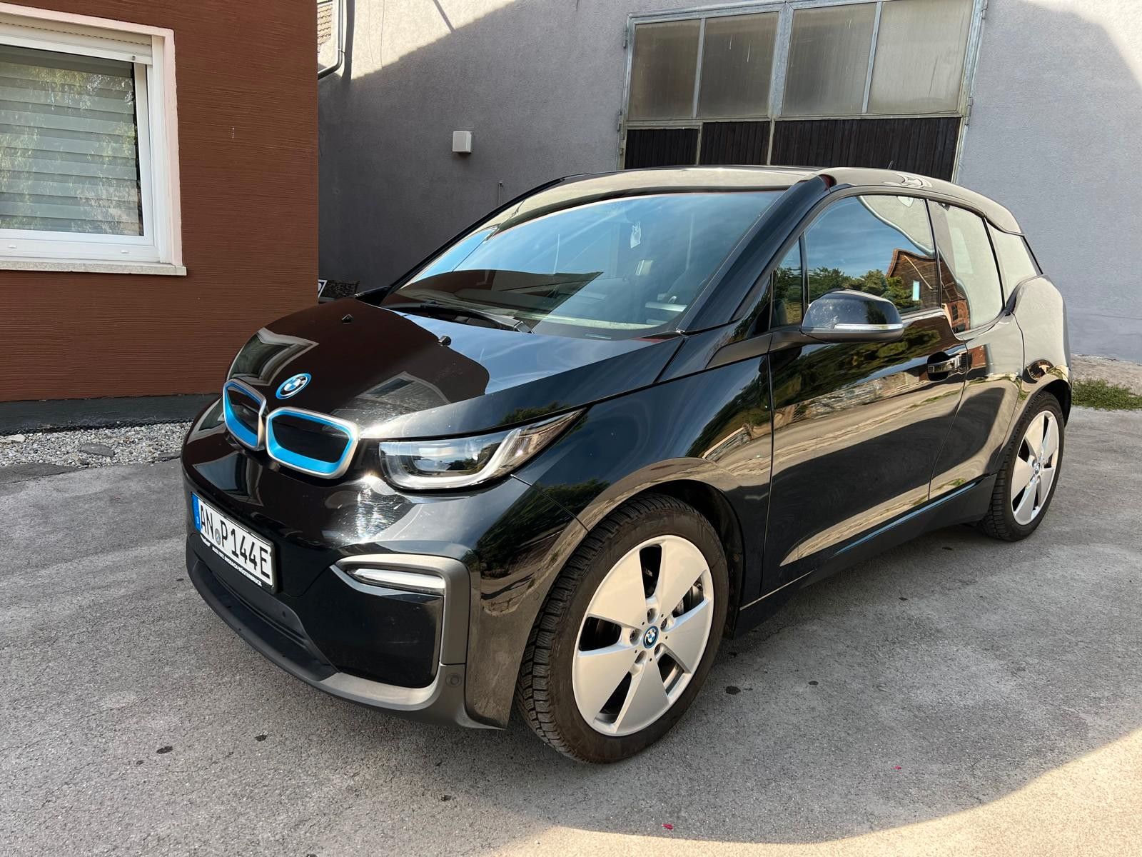 BMW i3 (120 Ah), 125kW imagem 2