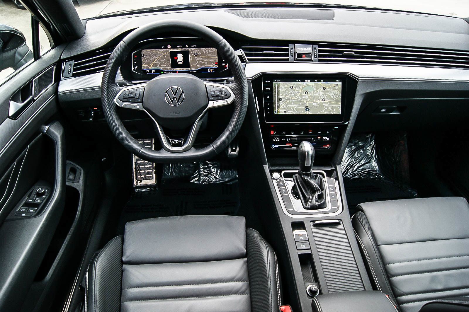 Fahrzeugabbildung Volkswagen Passat Variant 2.0TDI DSG R-LINE ANHZV STANDHZG