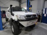 Toyota Rallye Hilux V8 mit Straßenzulassung - Toyota Hilux mit Benzin-Antrieb