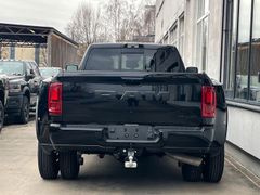 DODGE RAM 3500 Dually Crew Cab Limited 6.7TD HO