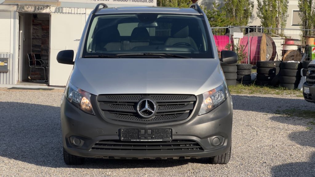 Image of Mercedes-Benz Vito