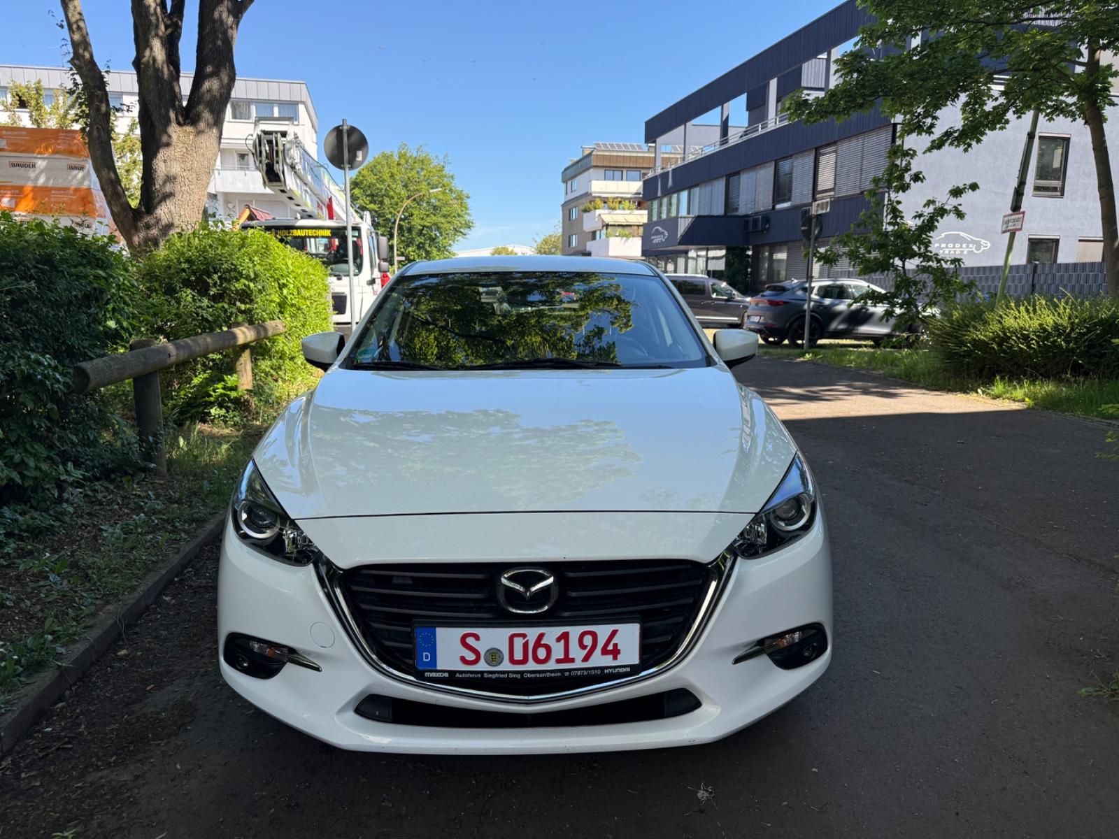 Mazda 3 Lim. Center-Line