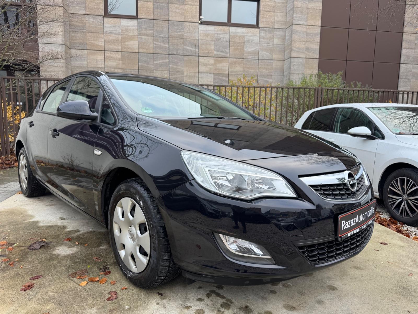 Opel Astra Lim. .Edition. Navi Tempomat Sitzheizung