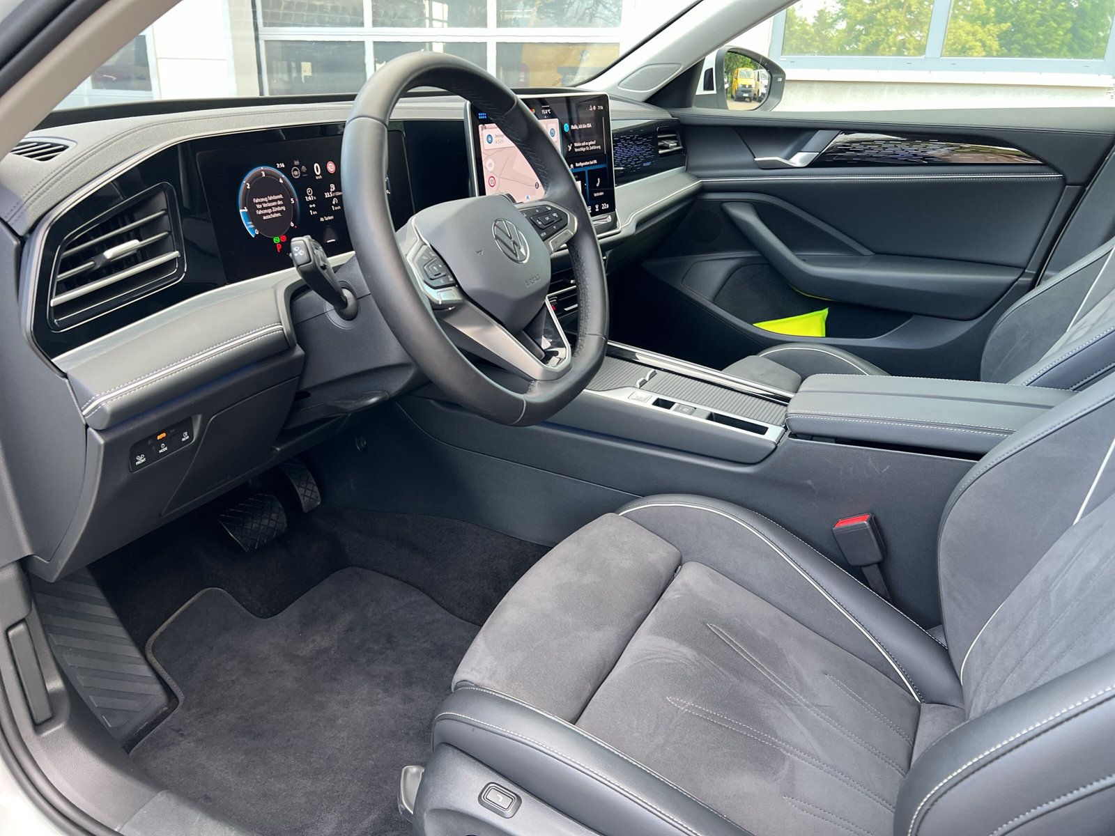 Volkswagen Passat Variant - Bild 12