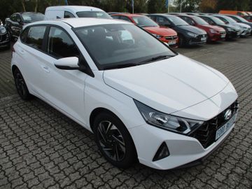 Hyundai i20 PDC + Kamera PA