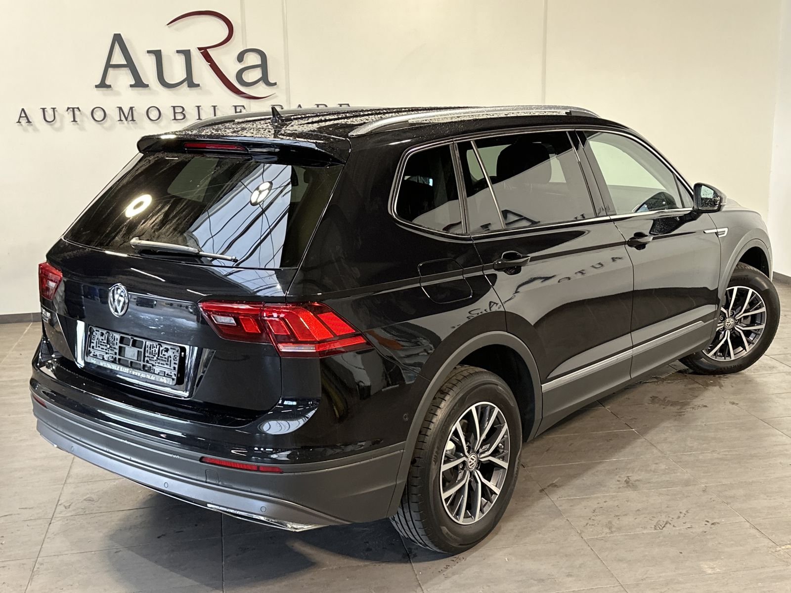 Fahrzeugabbildung Volkswagen Tiguan Allspace 2.0 TDI DSG CL NAV+LED+ACC+KAM