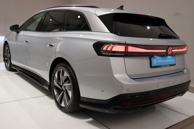 ID.7 Tourer Pro AHK Wärmepumpe IQ.LIGHT TravelAs