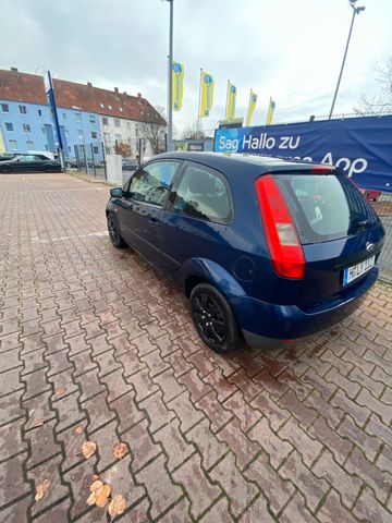 Ford Fiesta 1.3 TÜV 1 Jahr