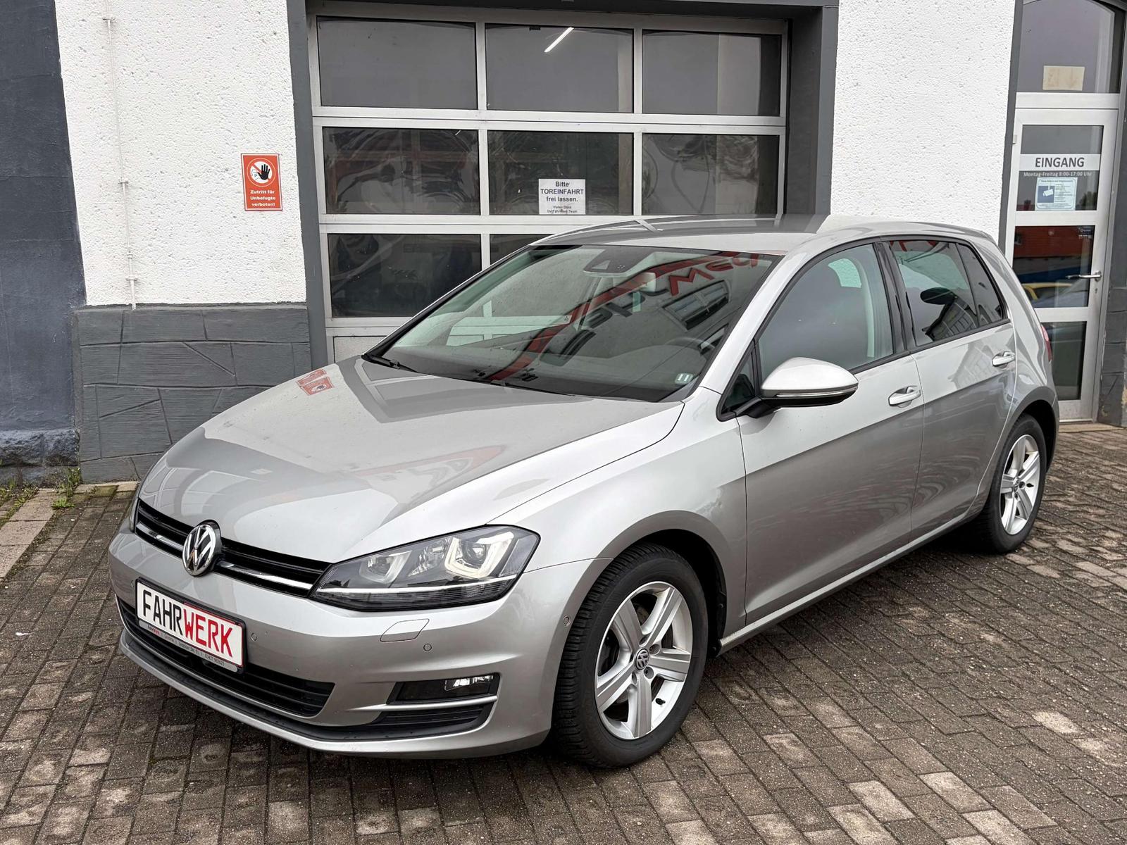 Volkswagen Golf Comfortline BMT SH GRA Klima PDC TÜV Neu