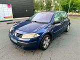 Renault megane 1.9dci 120ps - Renault Megane aus 2004 mit Diesel-Antrieb