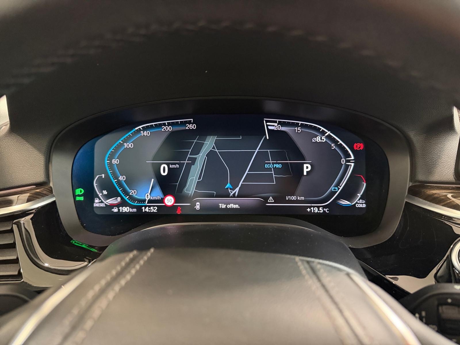 BMW 520 d xDrive Touring Panorama*360°*LED*1H, миниатюра 13