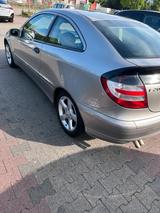 Mercedes-Benz Mercedes Benz c 200cdi - Mercedes-Benz C 200 mit Diesel-Antrieb: Coupé