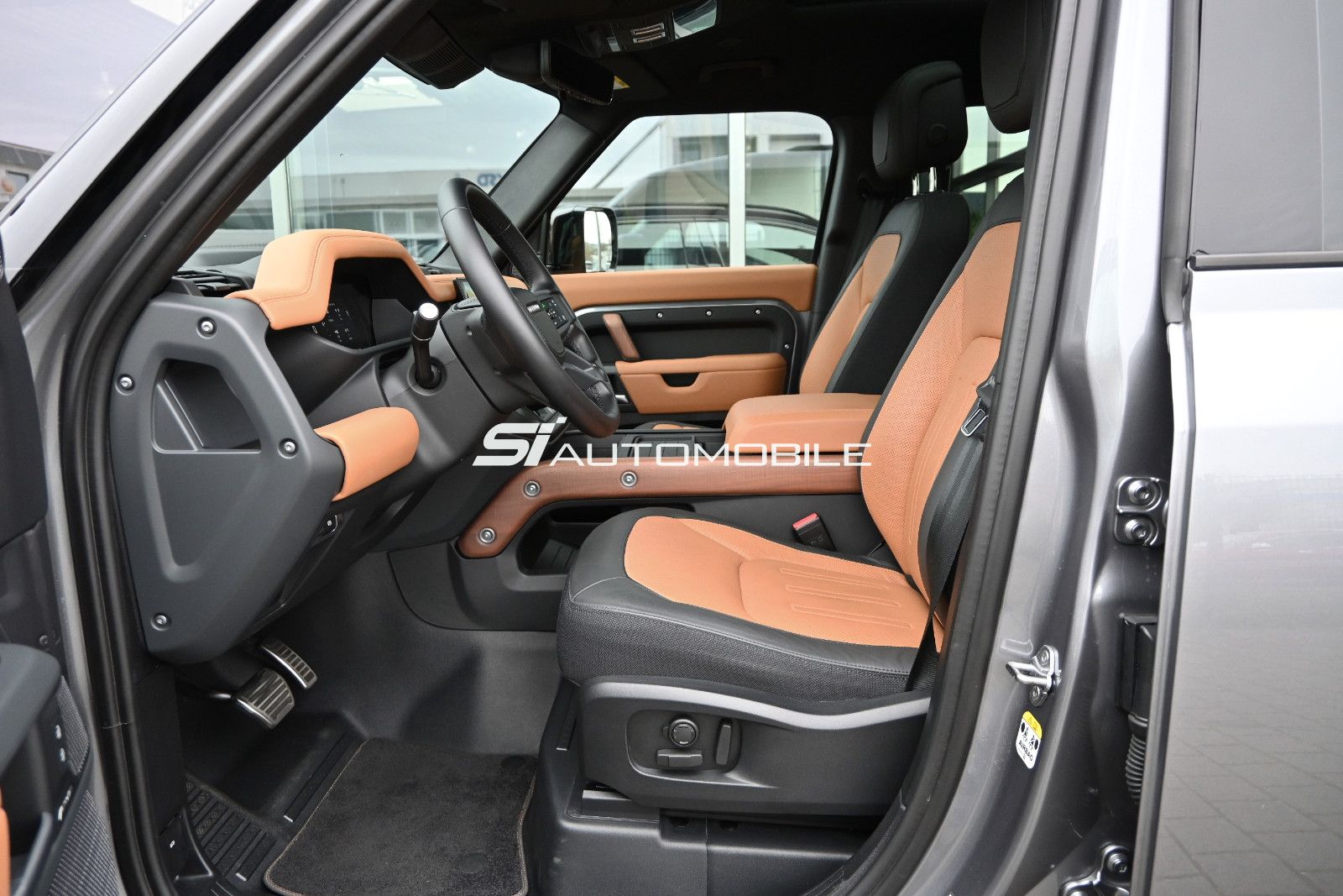 Fahrzeugabbildung Land Rover Defender 'X' D300 AWD °°UVP 125.666€°°VOLL°°