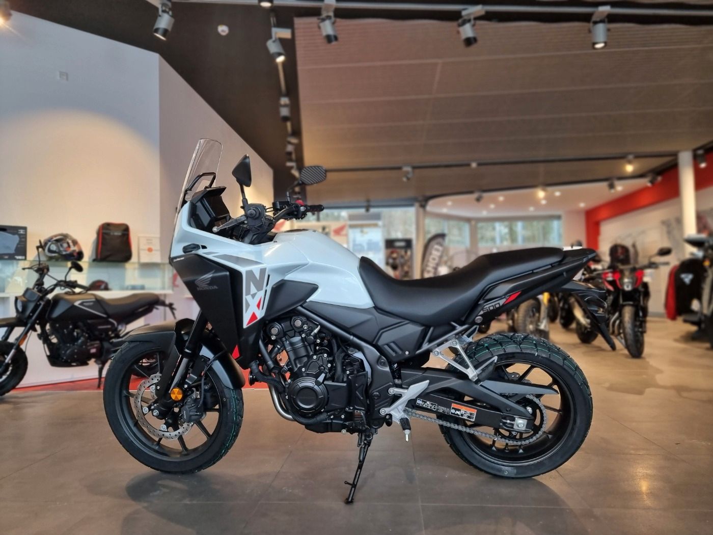 Fahrzeugabbildung Honda NX 500 Modell 2024