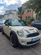 MINI Cooper S Cabrio Cooper S - MINI Cooper S Cabrio aus 2010