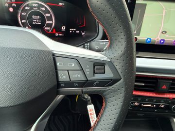 Seat Arona 1.0 TSI 70kW Sport FR|Kamera|Navi|ACC|LED