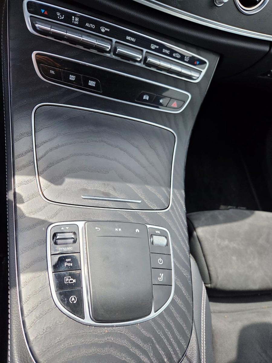 Mercedes-Benz E-Class E T-Modell E 400 d 4Matic AMG, миниатюра 11