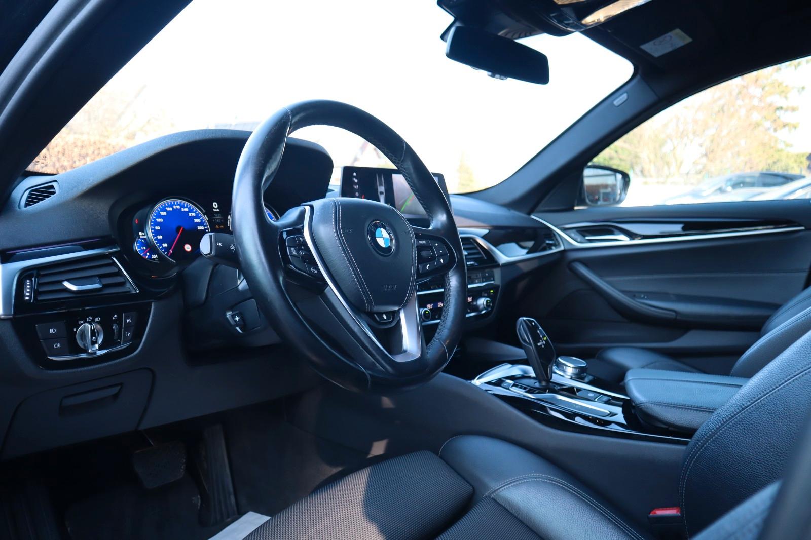 BMW 520d Touring Sport Line*Ambilight*Shadow-Line*