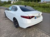 Alfa Romeo Giulia 2.2 Diesel 16V 140kW - Alfa Romeo Giulia von privat
