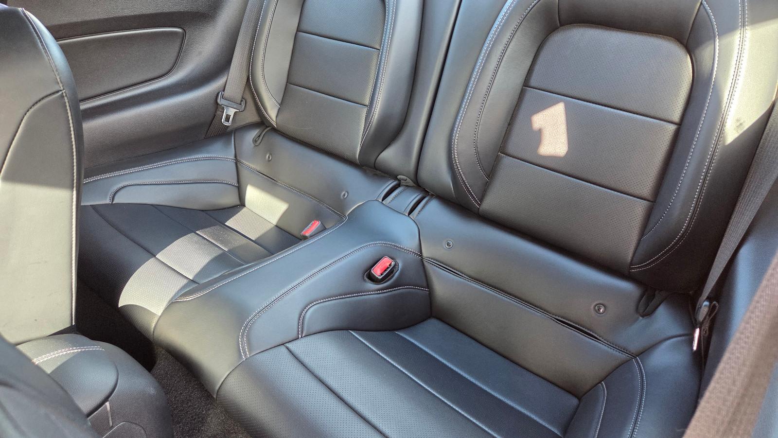 Ford Mustang GT Fastback 5.0 V8 421 ch BVA / 40 400 km / Premium Pack / Cuir ventilé / Caméra de recul