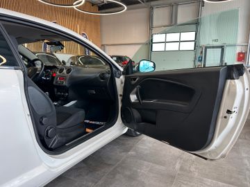 MYAUTOCENTER – Gebraucht- und Jahreswagen mit Werkstattservice in Pfaffenhofen Alfa Romeo MiTo Super *1. Hand*Klima*Radio*CD-Player*MP3*