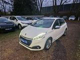 Peugeot 208 1.2T Klima 99Tkm 1Hnd LED Sitzhzg Tempom Alu - weiße Peugeot 208