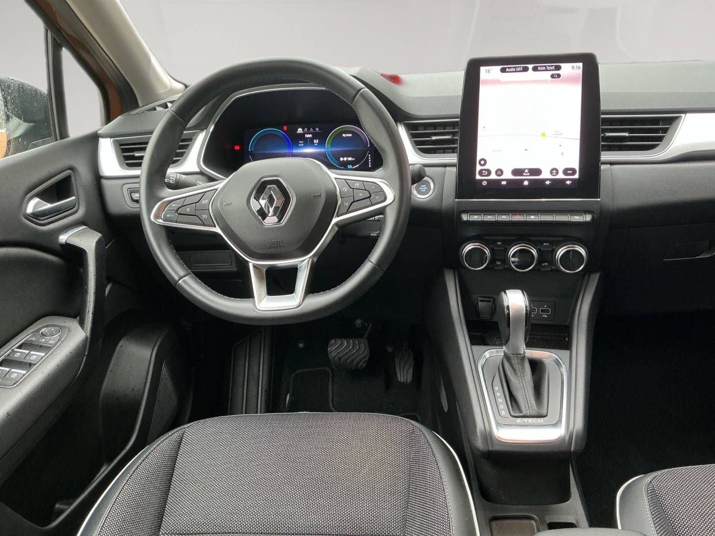 Fahrzeugabbildung Renault CAPTUR INTENS E-TECH Plug-in 160 (MY21.2)