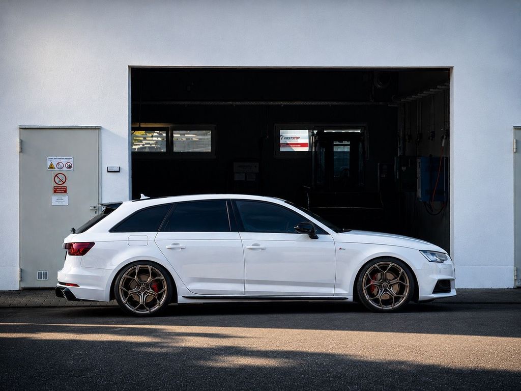Image of Audi A4