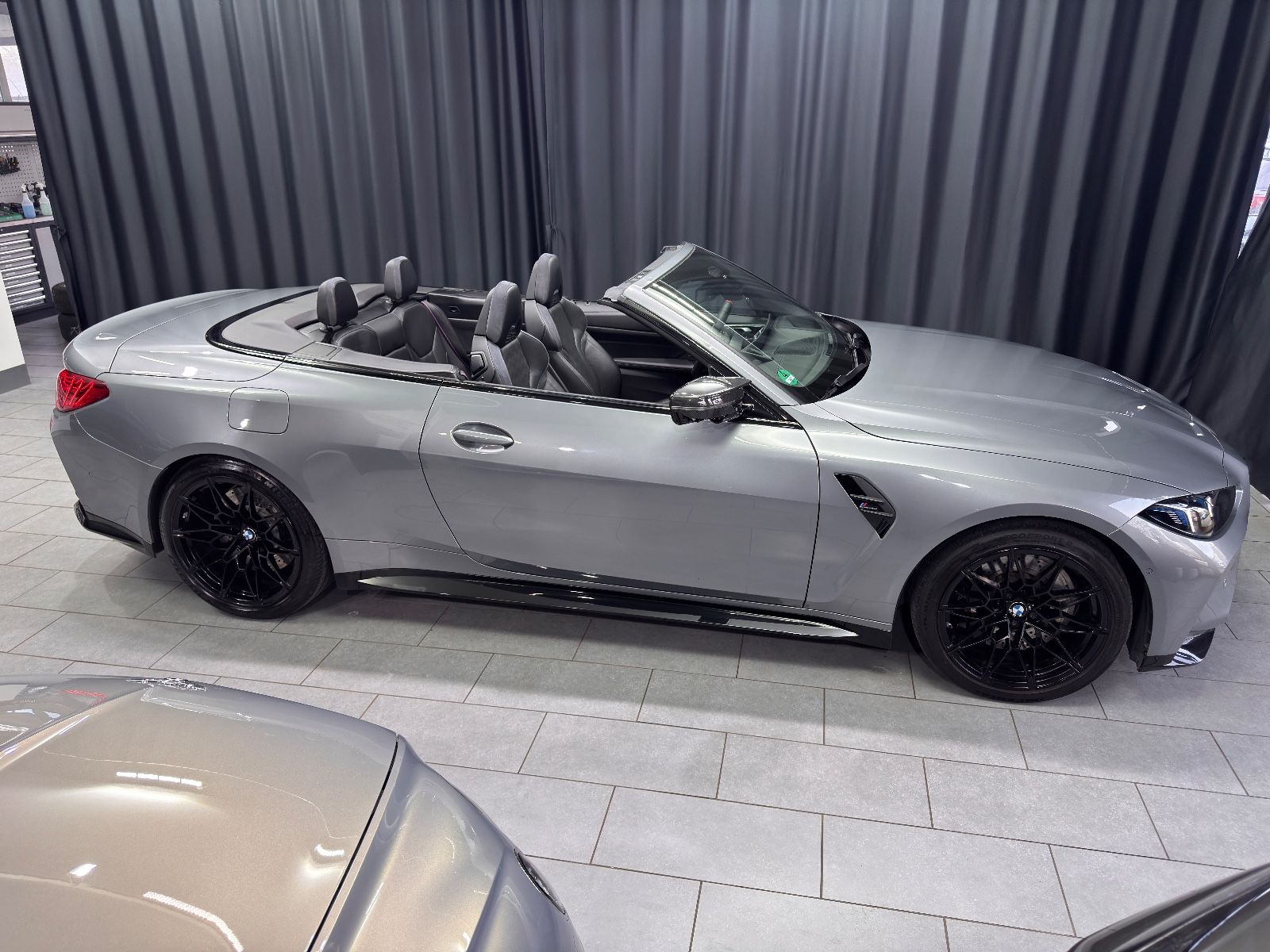 Fahrzeugabbildung BMW M4 Cabrio M xDrive Competition|CARBON-PAKET|ACC|