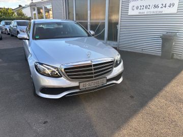Mercedes E 200 - 2