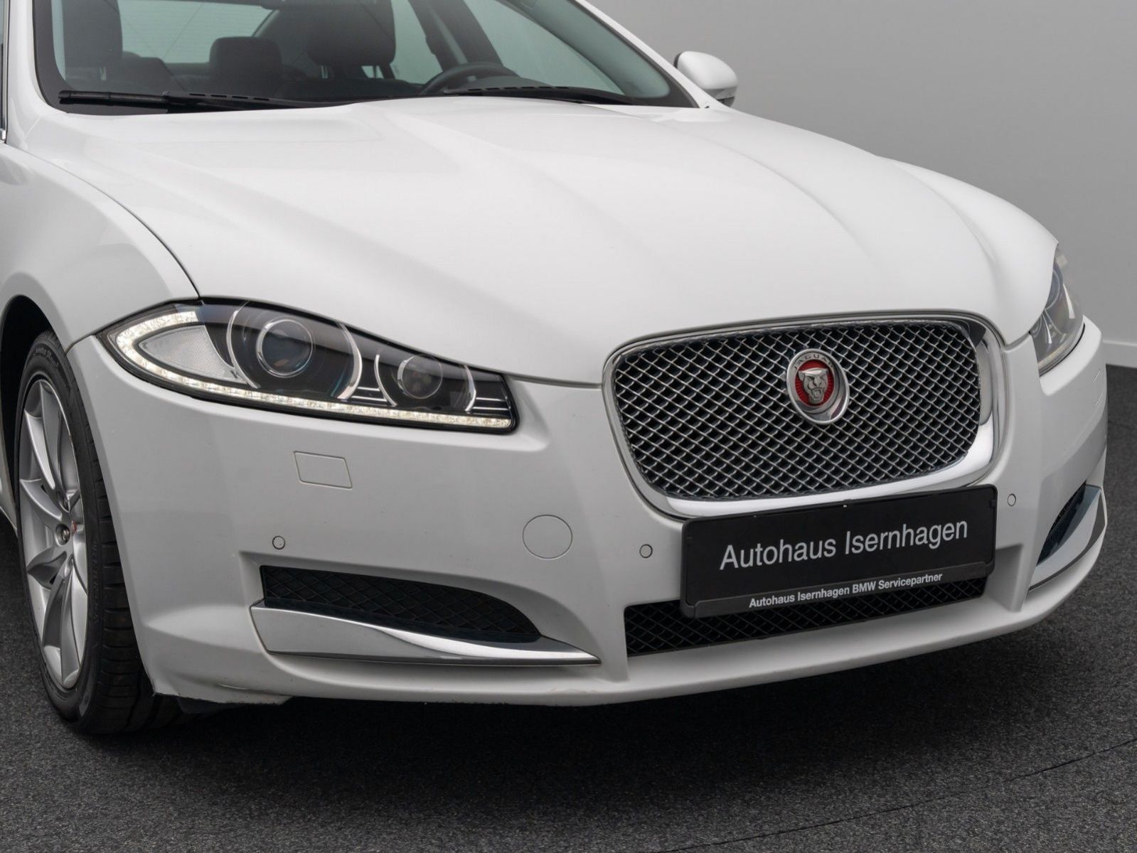 Fahrzeugabbildung Jaguar XF 2.2 Xenon Navi GSD Leder Touch Tempomat