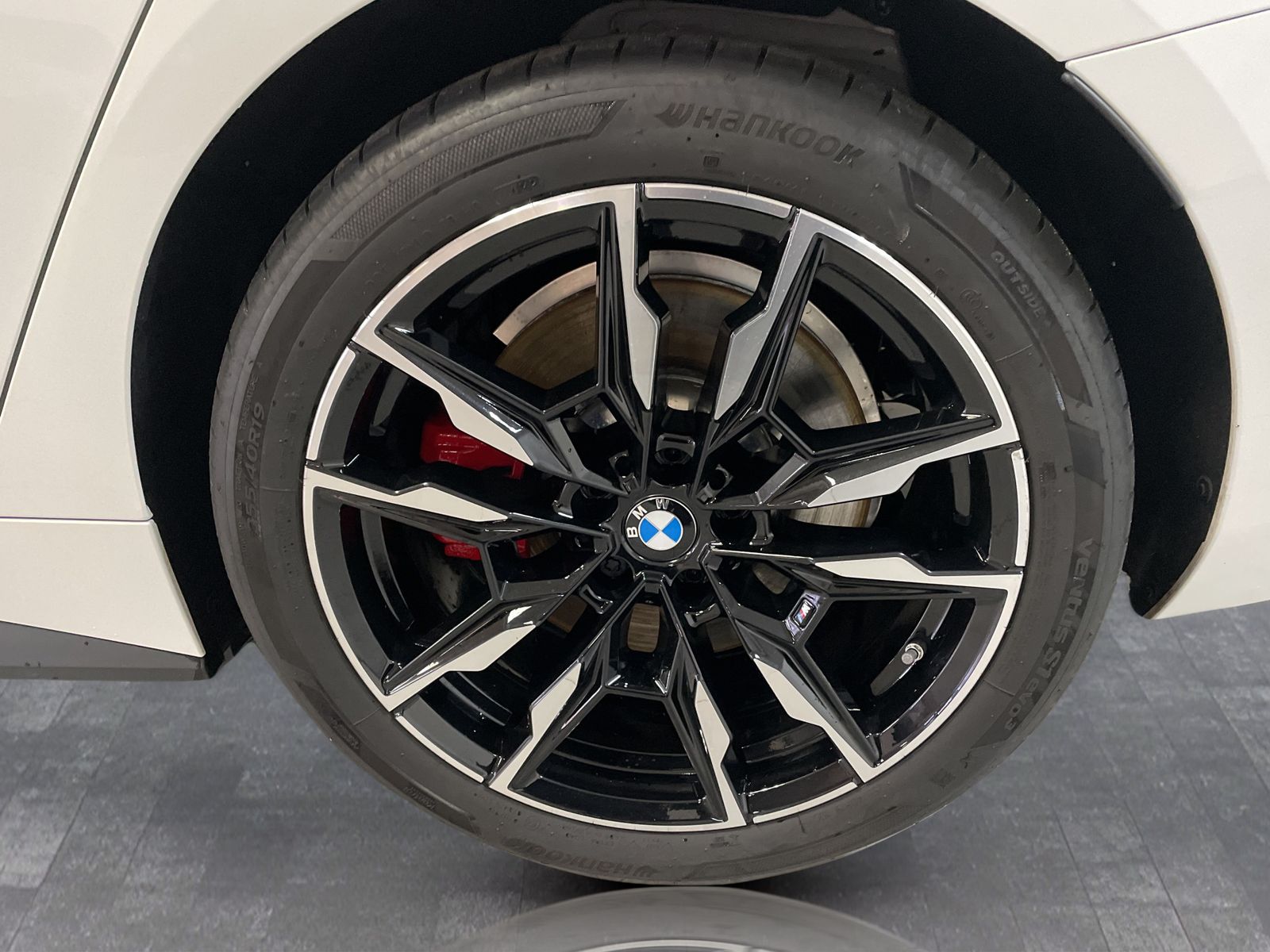 BMW i4 - Bild 14