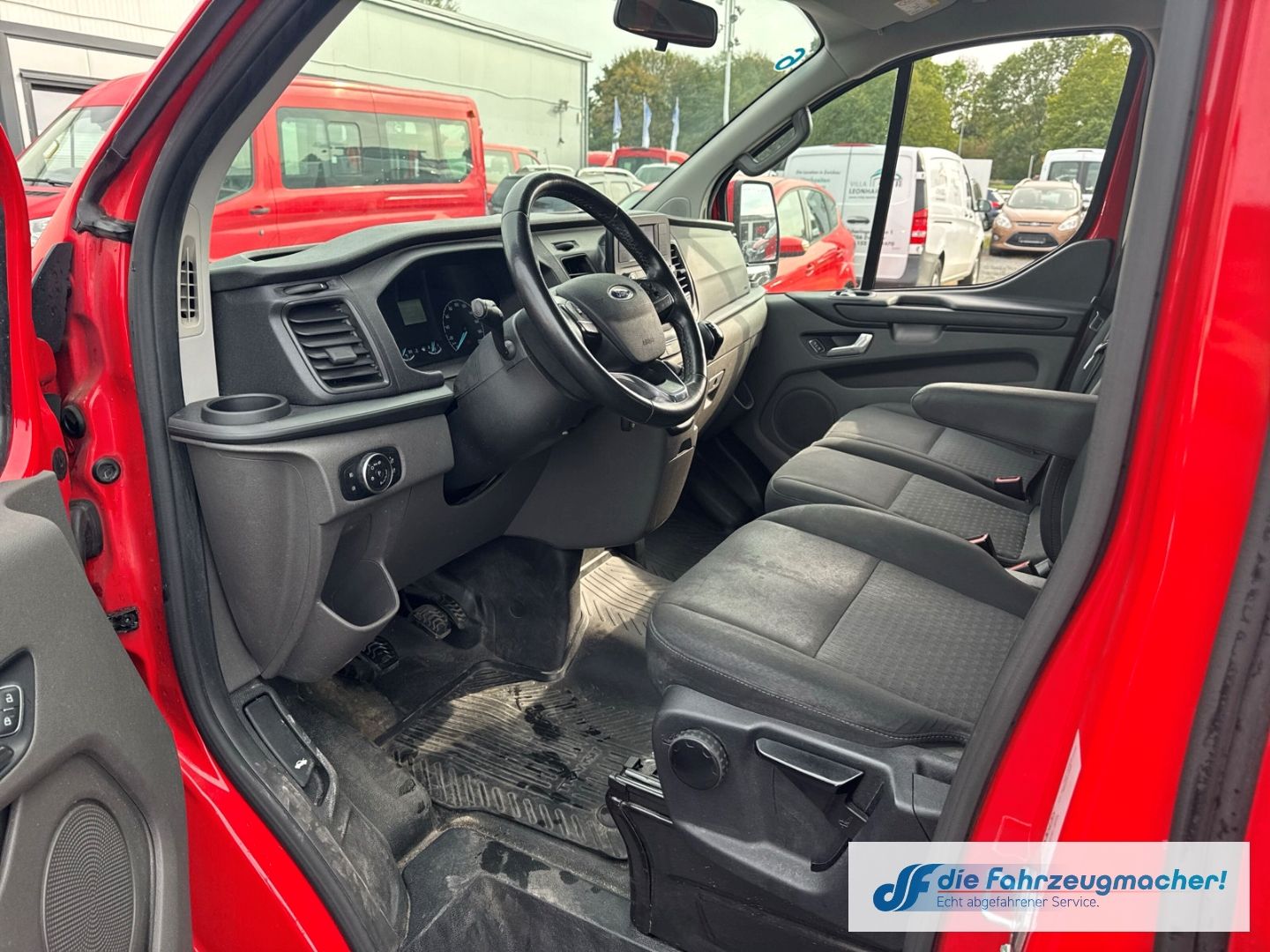 Fahrzeugabbildung Ford Transit Custom Tourneo 320 L1 Trend *9124 *EXPOR